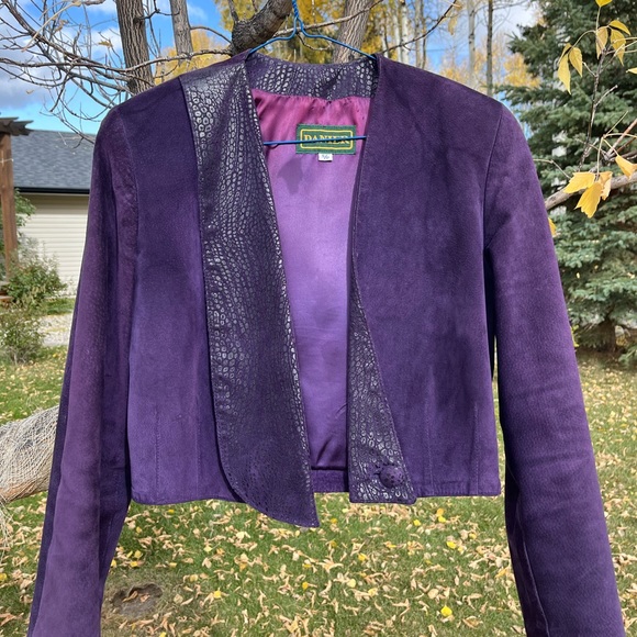 Danier Suede Crop Jacket - Picture 1 of 13